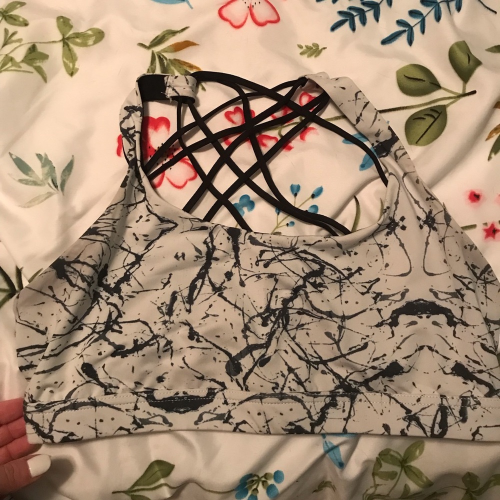 Sports bra